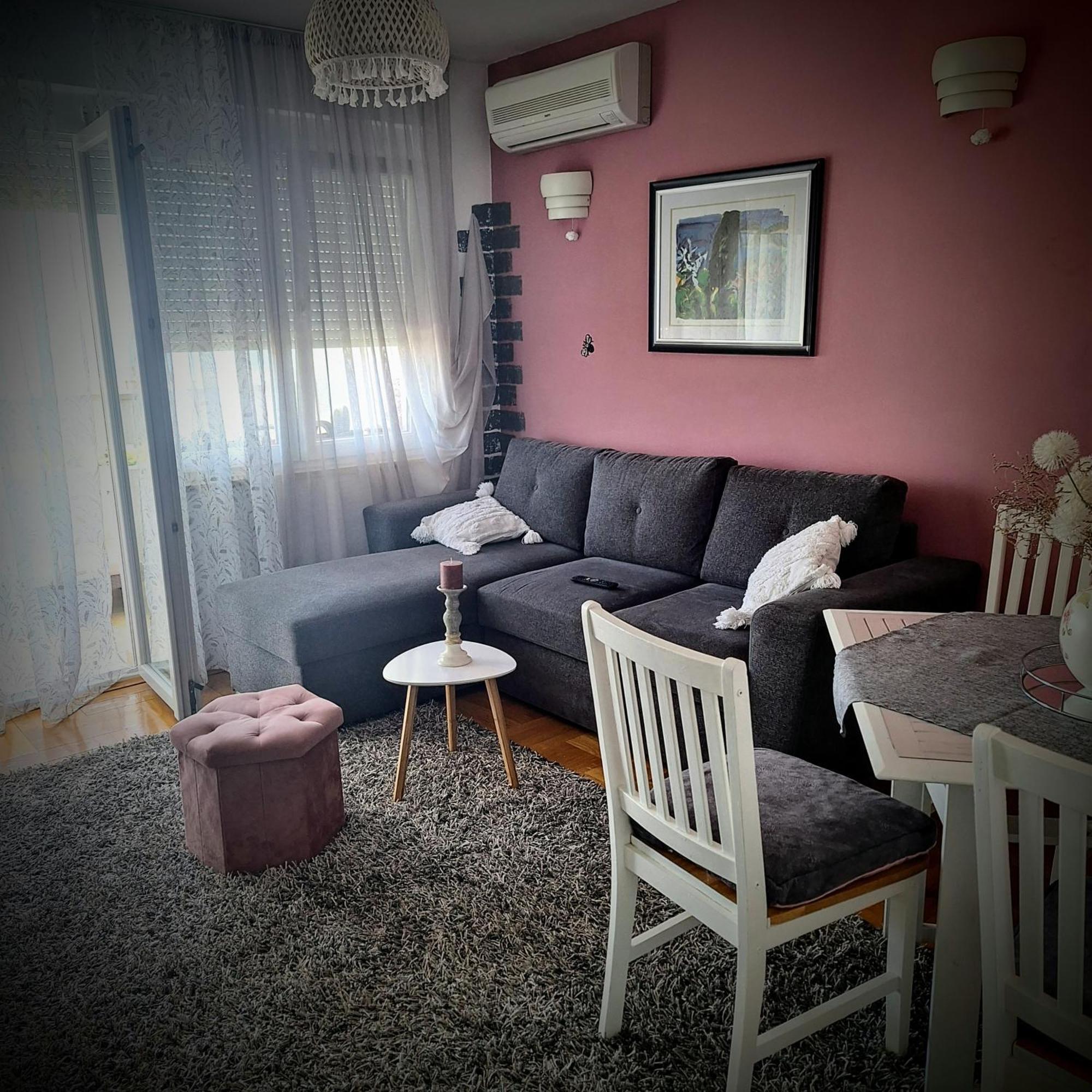 Mila Apartment Kastel Novi Bagian luar foto